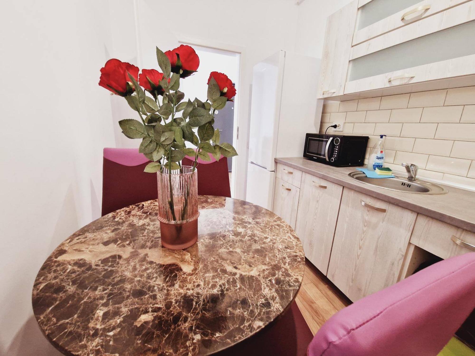 Ultracentral 5* Boutique Hotel Style Apartment. Brand New. 2 Rooms. Spacious. Free Parking Kluż-Napoka Zewnętrze zdjęcie